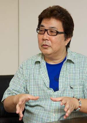 玄田氏